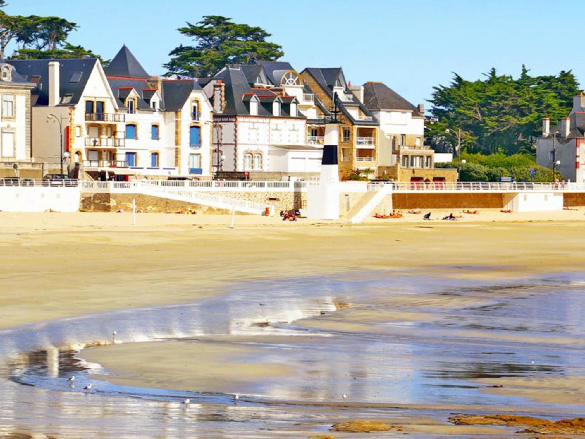 Ibis Budget Vannes Exterior photo