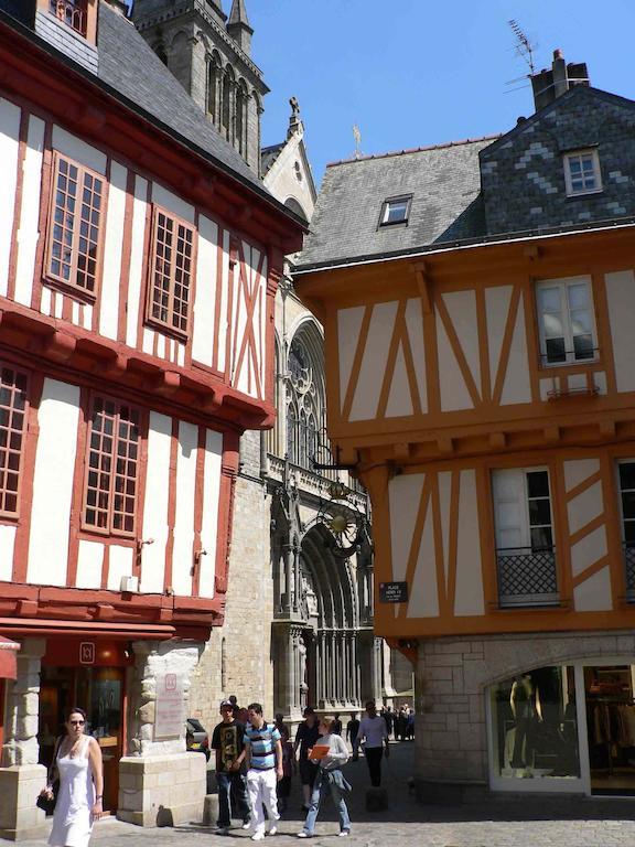 Ibis Budget Vannes Exterior photo